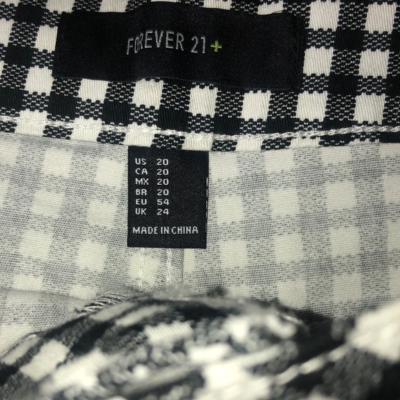 Forever 21 NWT Plus Size Retro Rockabilly Gingham Shorts size 20 - Picture 4 of 6